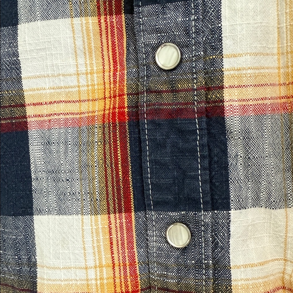 Levi’s Barstow Standard Fit Western Shirt • Plaid Snap Button • Long Sleeve - Picture 5 of 8
